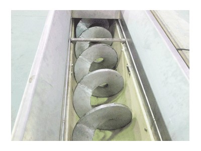 工业污泥使用无轴螺旋输送机的优势